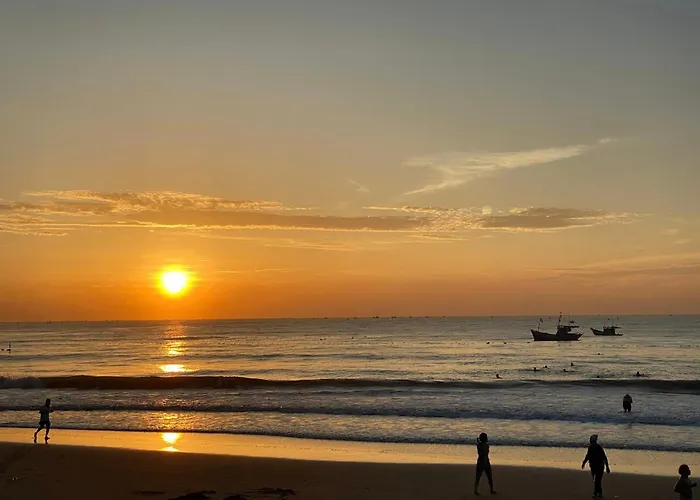 The Sea - Nguyên Căn Gần Biển *
